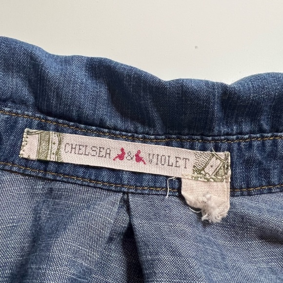 Chelsea & Violet chambray/100% tencel shirt. Size small. - Picture 4 of 4